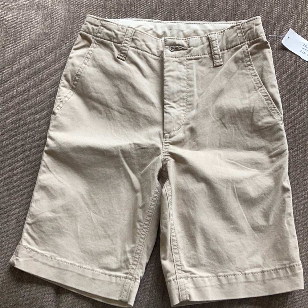 GAP shorts